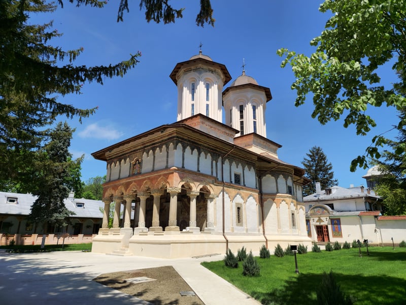 Pilgrimage for the Feast of Saint Nicholas at Sitaru Monastery