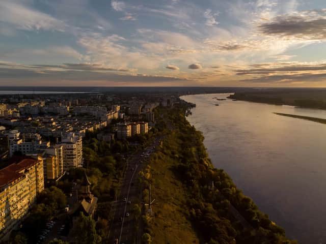 Galațiul și Dunărea văzute de sus, la apus